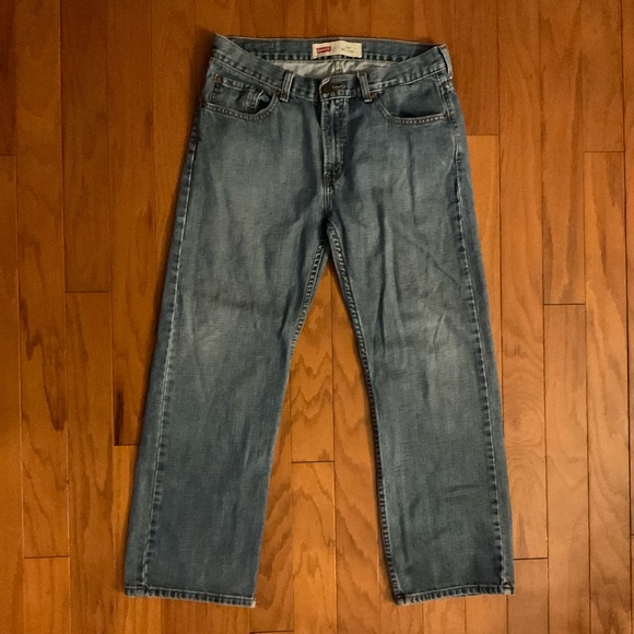 Levi’s 550 Relaxed Fit Zipper 🪰 Jeans! - Picture 6 of 10